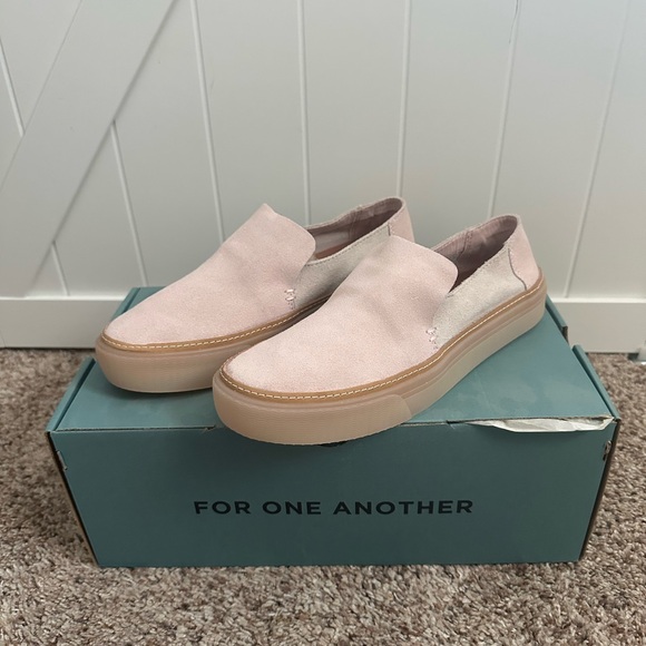 Toms Shoes - TOMS Sunset Slip On Shoes Blush Birch Suede Women’s Size 8 NWT In Box